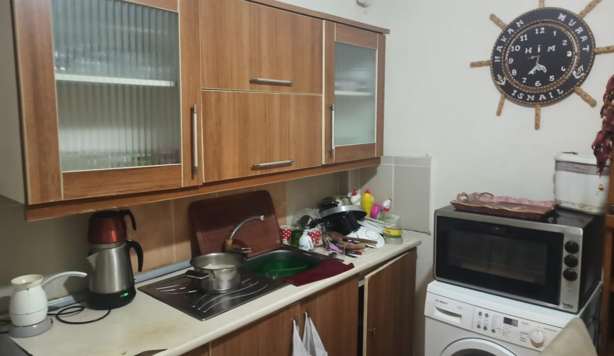 948fe4b1-2218-4083-90e4-f02d31526011