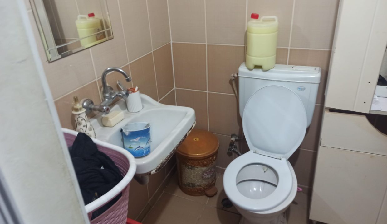 c8c812e8-ce36-41f8-9835-65fe712cf81c