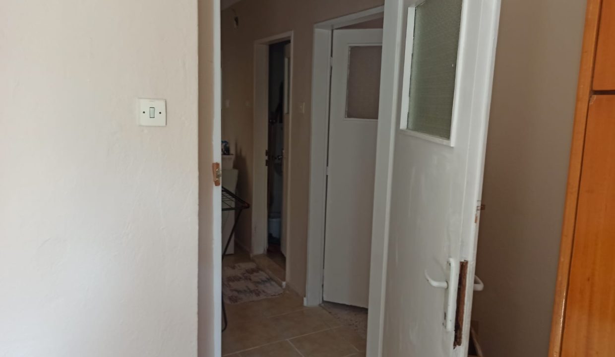 7e568171-20d2-430e-9506-12decf4dea84